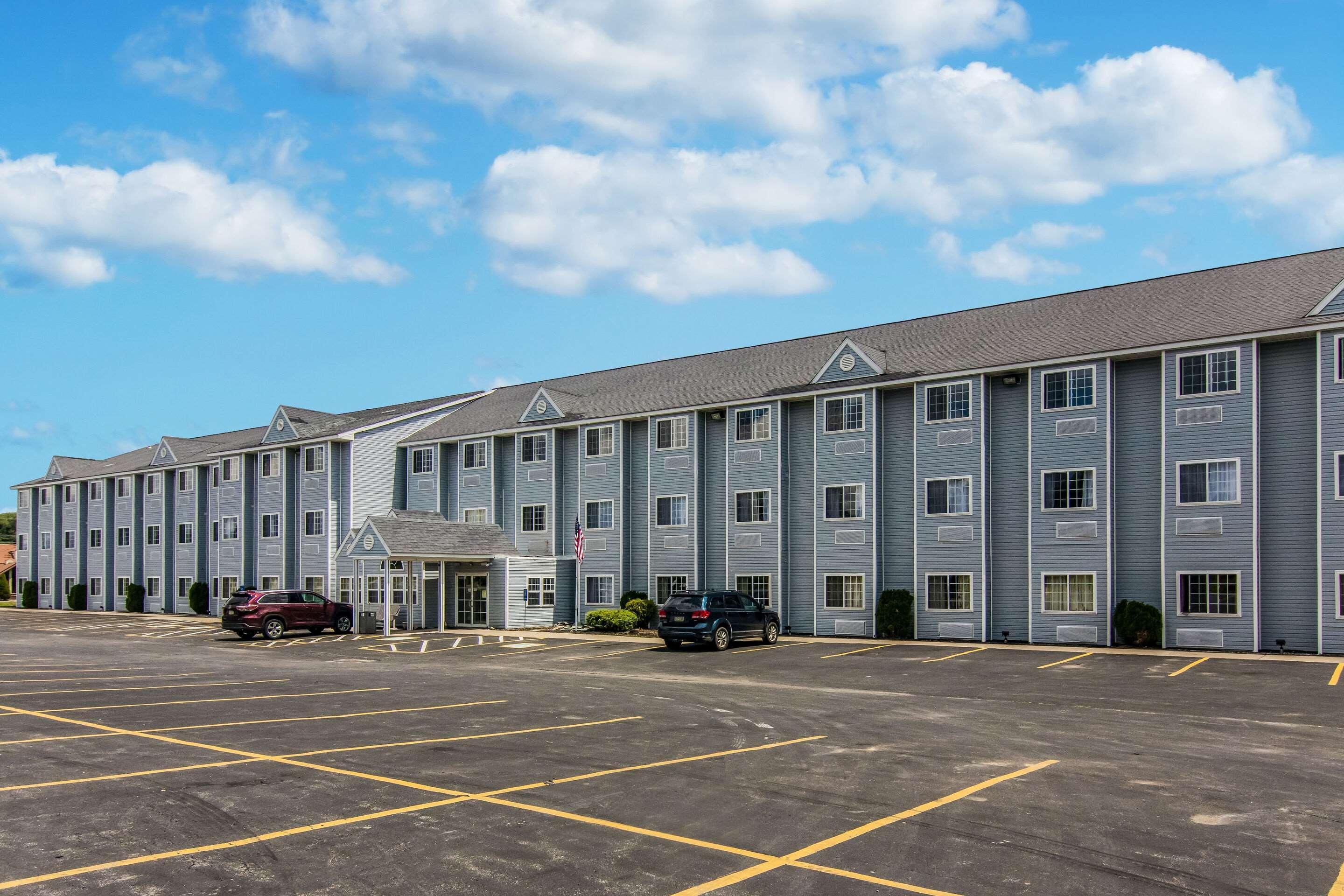 Monroe Heights Grove City Buitenkant foto